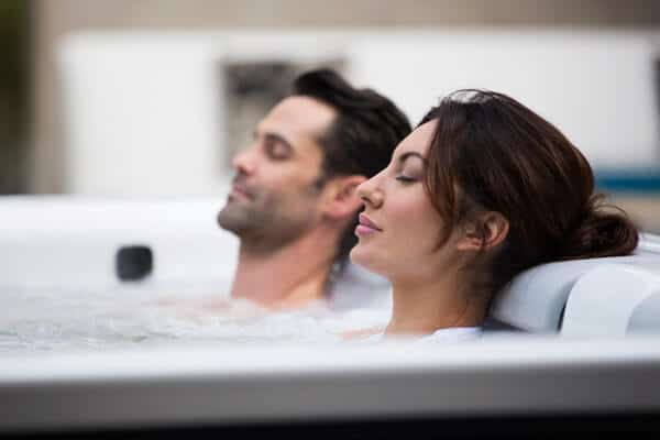 couple-hot-tub