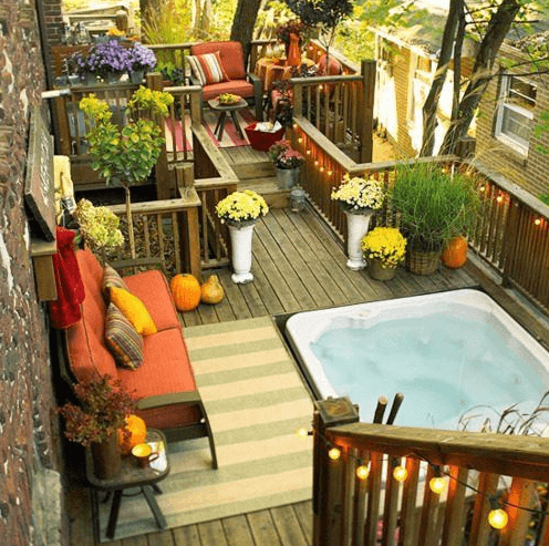 Space Saving Deck with Inset Hot Tub